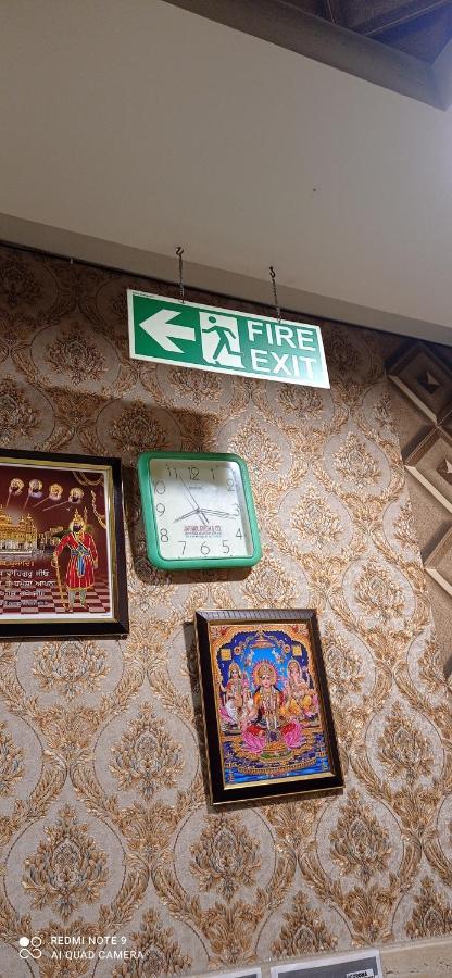Hotel Ravi Residency Jalandhar Exteriör bild