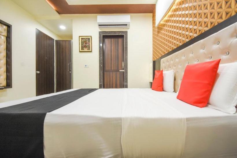 Hotel Ravi Residency Jalandhar Exteriör bild