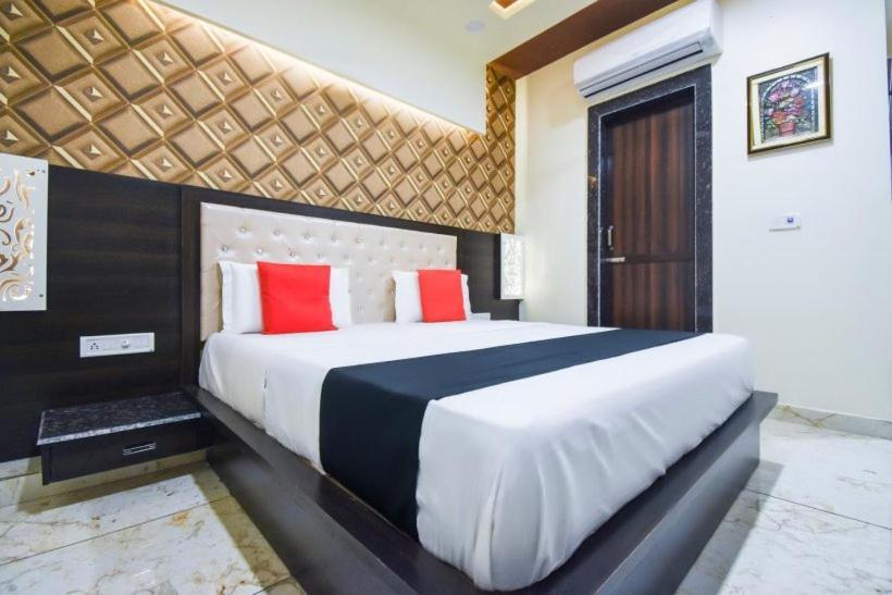 Hotel Ravi Residency Jalandhar Exteriör bild